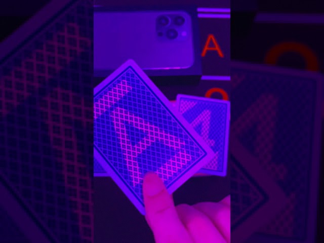 คอนแทคเลนส์อินฟราเรดระดับมืออาชีพสำหรับการ์ดที่ทำเครื่องหมายด้วยหมึกที่มองไม่เห็น